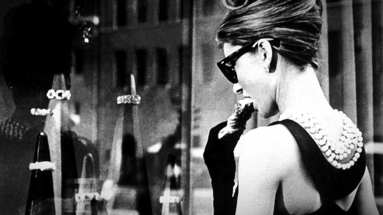Śniadanie u Tiffany'ego - filmowa Holly Golightly w okularach OG