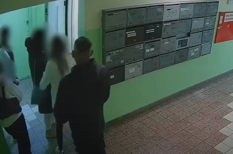 Elfogták a rendőrök a kőbányai szatírt, akit négy lány kergetett ki a liftből