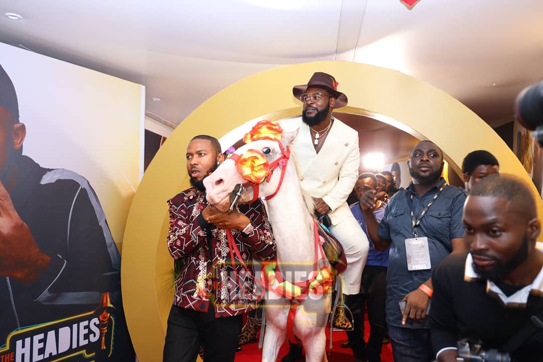 Falz making his way onto Headies 2019 red carpet. [Instagram/The_Headies]