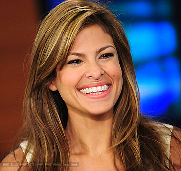 A világ legikonikusabb sztárjai lépik át a bűvös 50. életévet az idén: Leonardo DiCaprio, Victoria Beckham és Eva Mendes is most tölti be