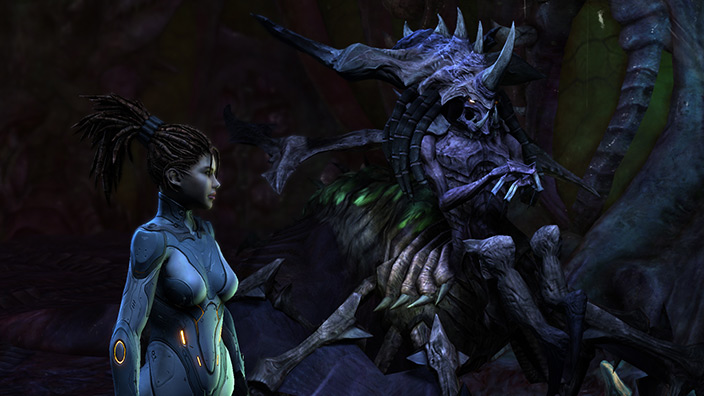 Oto Królowa Ostrzy, przywrócona do ludzkiej postaci, czyli Sarah Kerrigan.