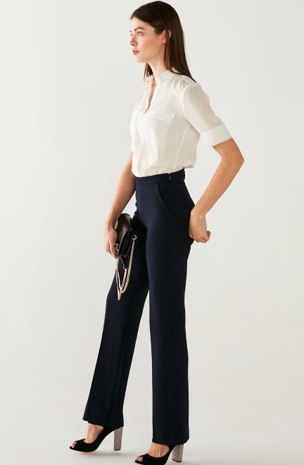 Top Model w eleganckich stylizacjach.