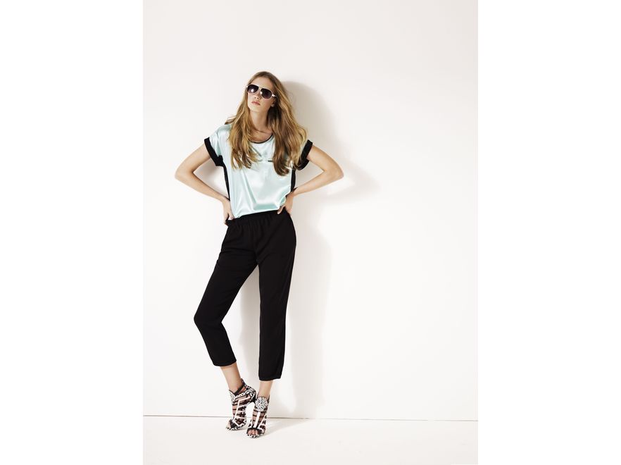 Biel – „must have” sezonu. Kolekcja River Island na wiosnę i lato 2012