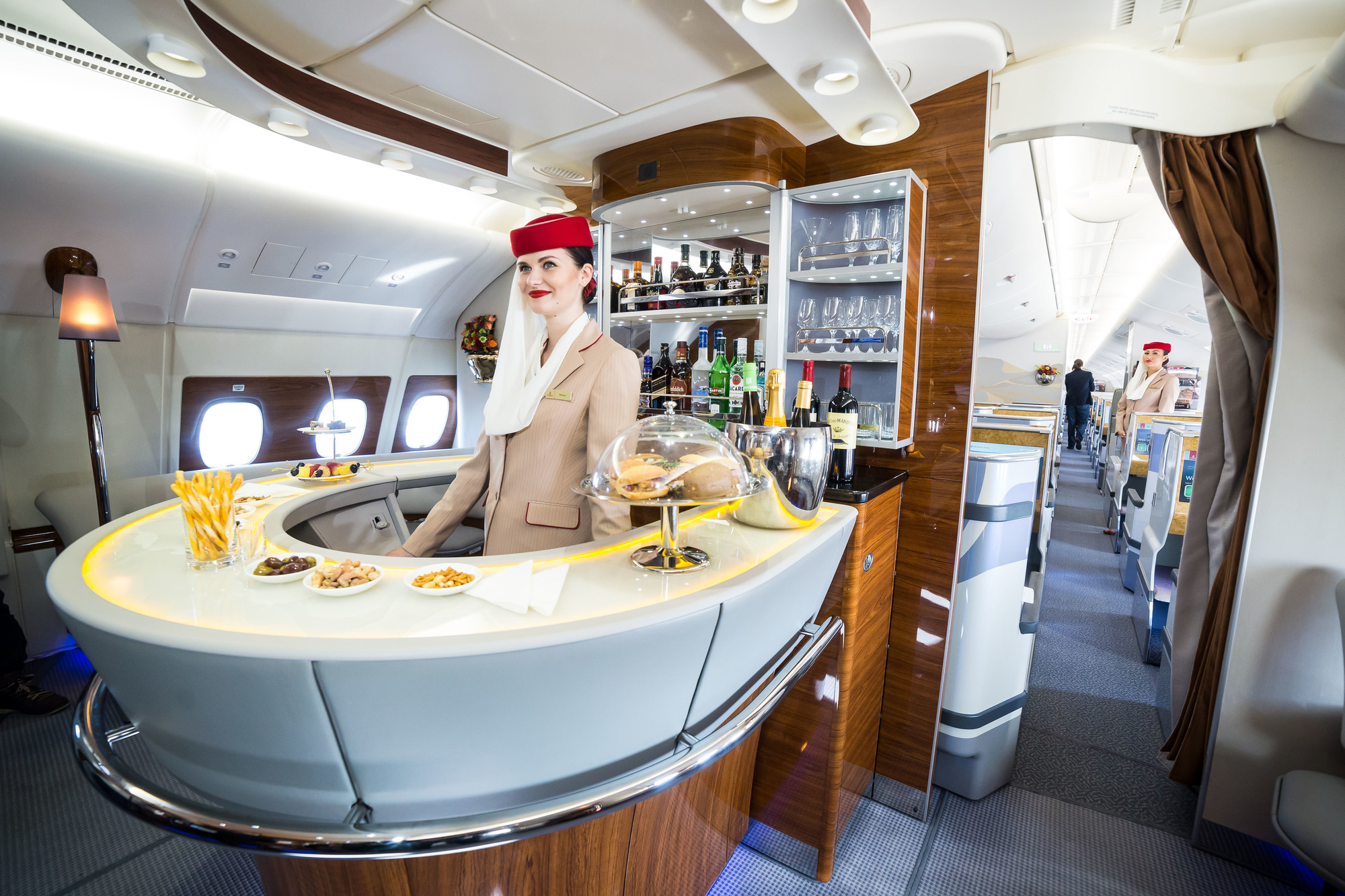 Emirates - jak zostać stewardesą, praca, ogłoszenia dla cabin crew