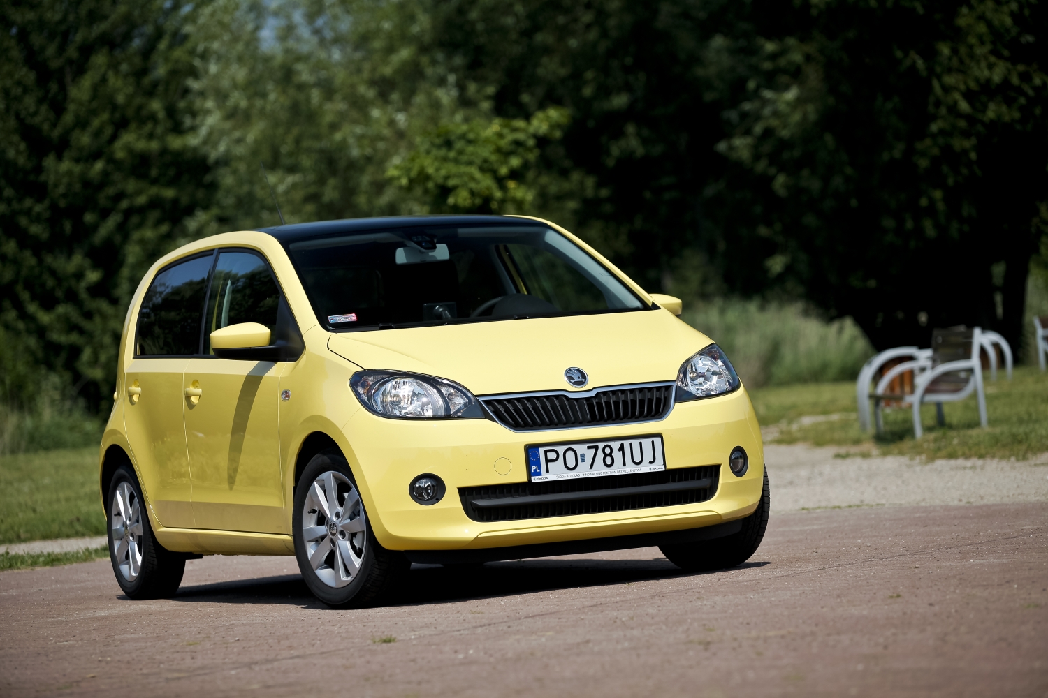 W Polsce, w okresie od stycznia do marca 2013 roku, model citigo skusił 1021 osób, co uplasowało go na pierwszym miejscu pod względem sprzedaży w swojej klasie. Tym samym najmniejsza Skoda zdobyła 21,55 proc. udziału w segmencie aut mini na naszym rynku i 29 szt. przewagi nad kolejnym modelem w zestawieniu. Cena od 28 990 zł za model 3d