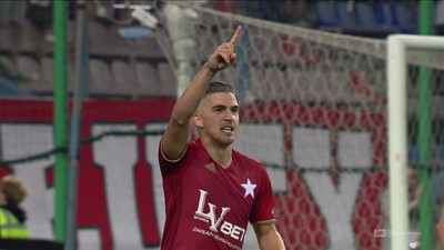 Wisła K. - Zagłębie (1:0): Carlitos umacnia się na fotelu króla strzelców! 24. trafienie Hiszpana w lidze