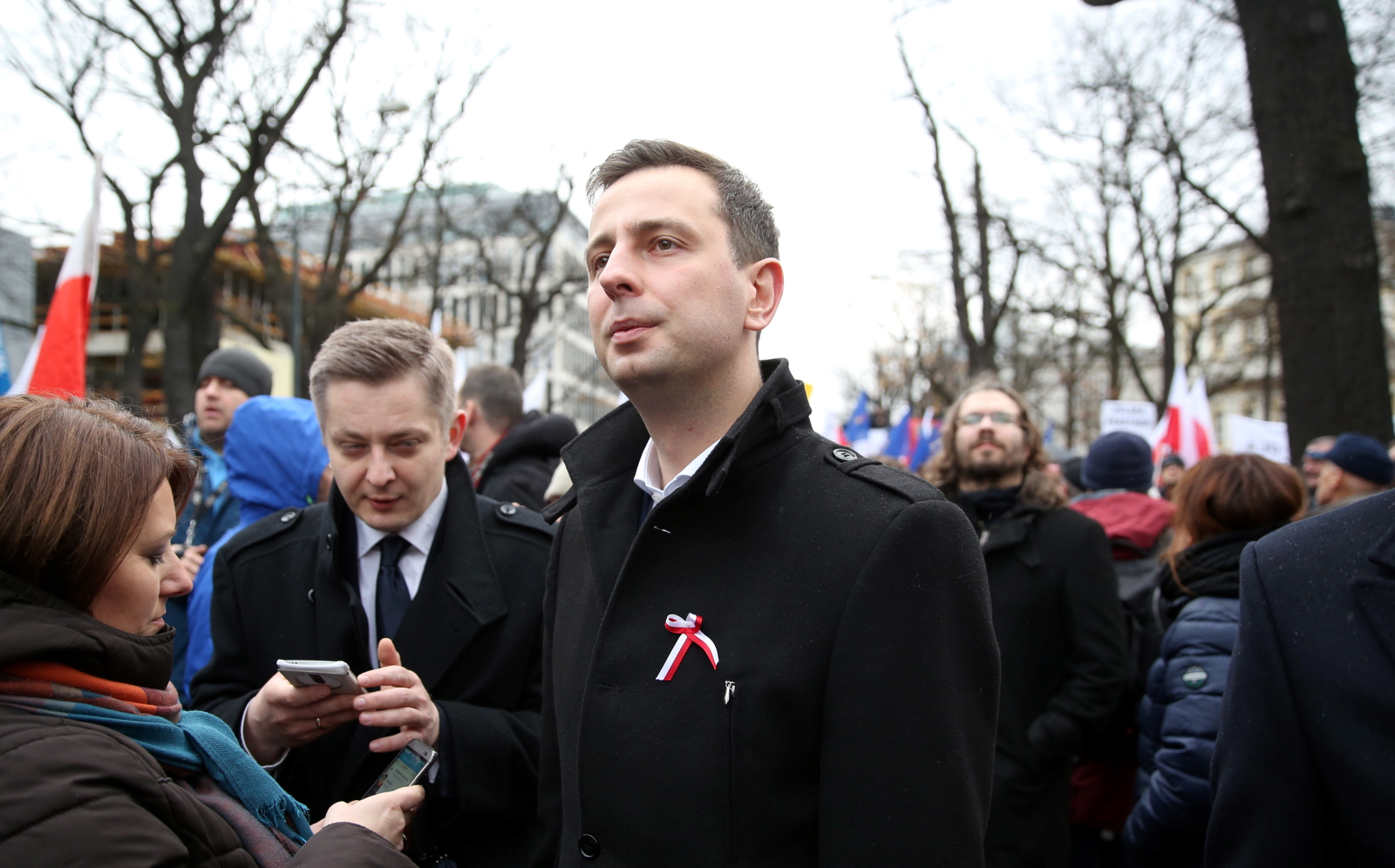 Polska jest dobrem wspólnym wszystkich partii - mówi szef PSL, Władysław Kosiniak-Kamysz. W całej manifestacji nie chodzi wyłącznie o Trybunał - podkreślał lider ludowców.