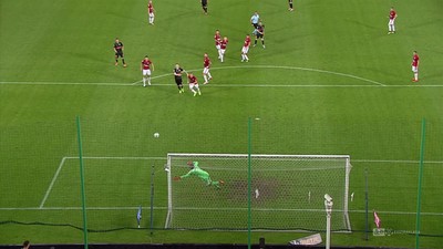 Wisła K. - Zagłębie (1:0): Starzyński miał czas i miejsce, żeby przymierzyć, ale jego strzał tylko ominął słupek