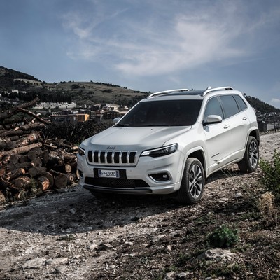 Jeep Cherokee - nowa twarz Indianina