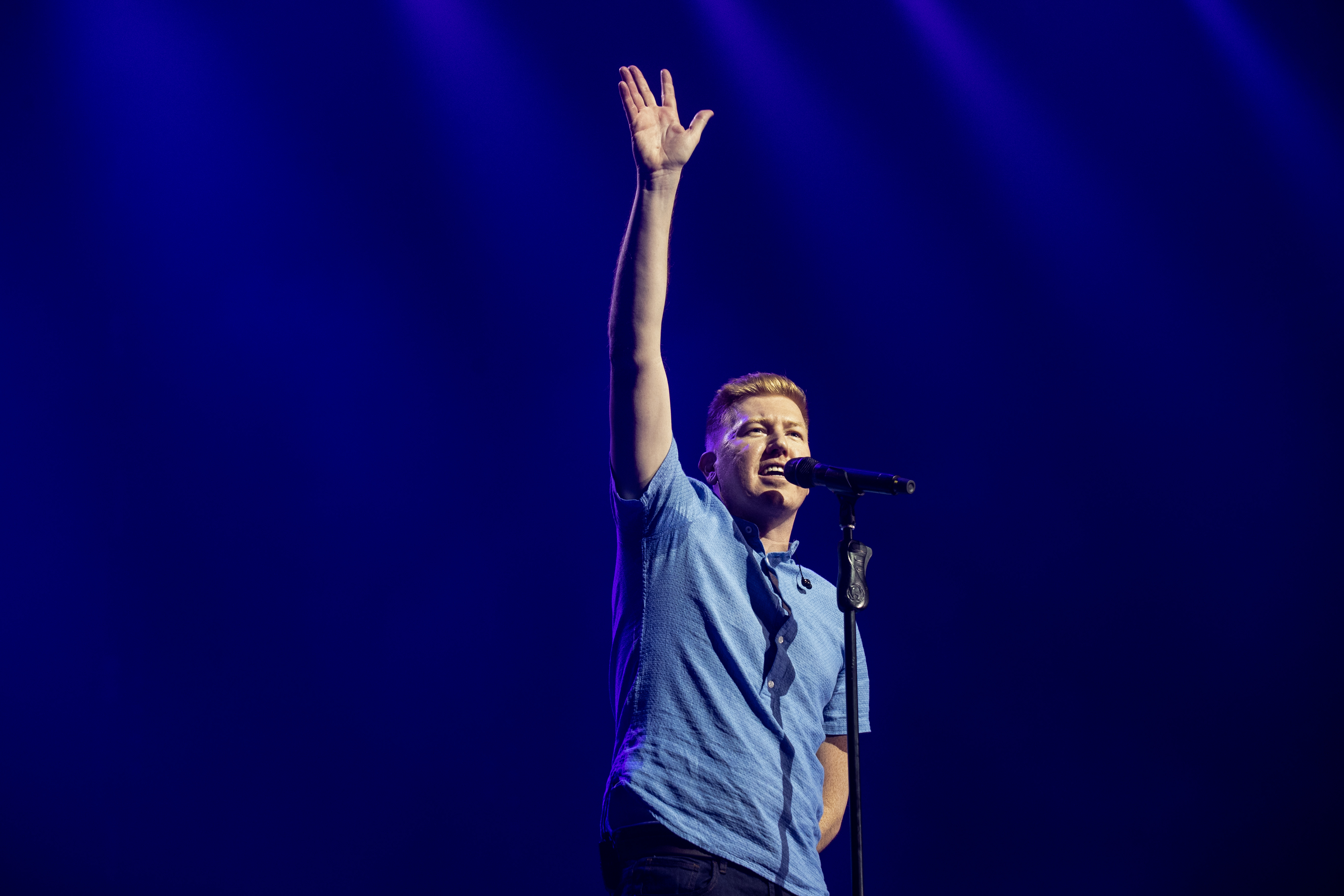 Hiába igazi sztár, a Halott Pénz frontembere nem mer levetkőzni a strandon: "Félek, hogy rajtam nevetnének az emberek"