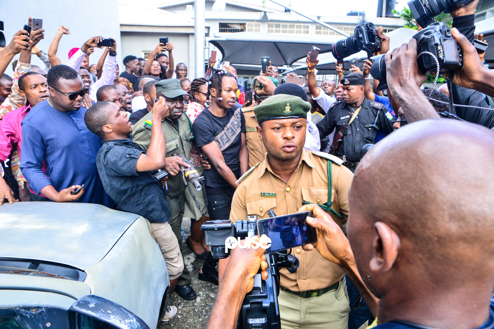 His arraignment for a long time, will go as the most televised and talked about in the Nigerian pop culture tales. The court premises were filled with security details and fans who wanted to catch a glimpse of the singer. [PULSE]