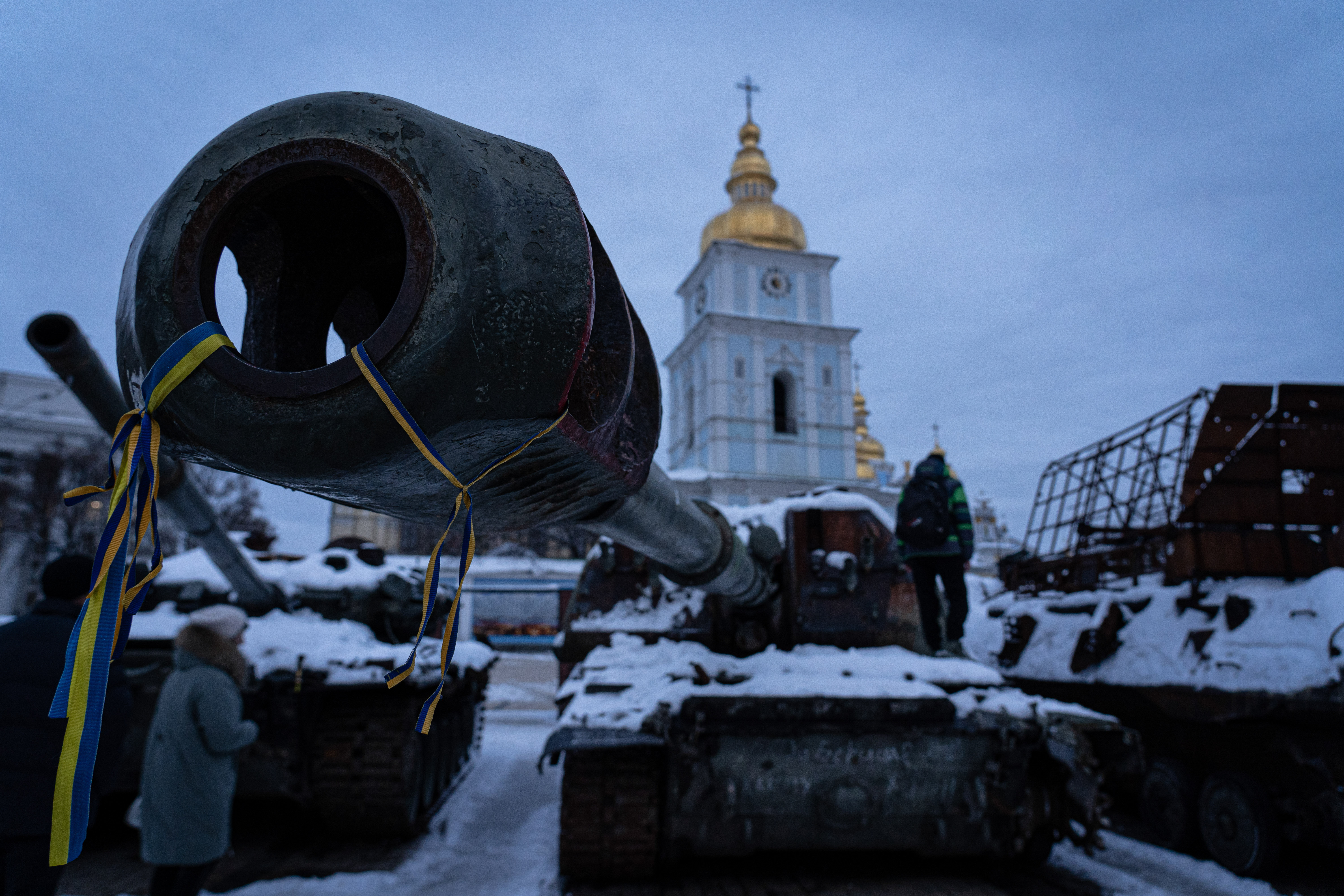 Sokkoló felvételek: ezekkel a harckocsikkal néznek szembe az Orosz-ukrán háború harcosai a fronton