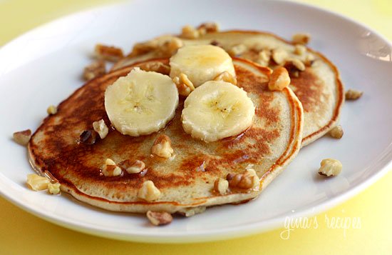 DIY Recipes: How to make easy Banana nut pancakes