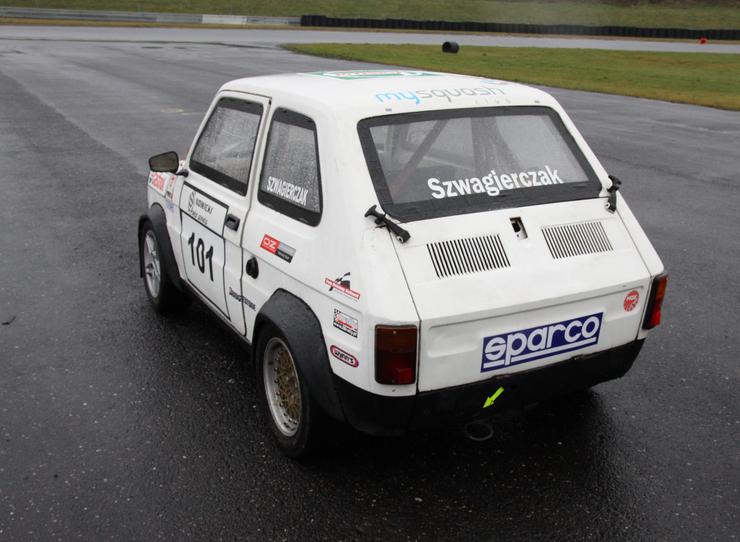 Wyścigowy Fiat 126p Moto