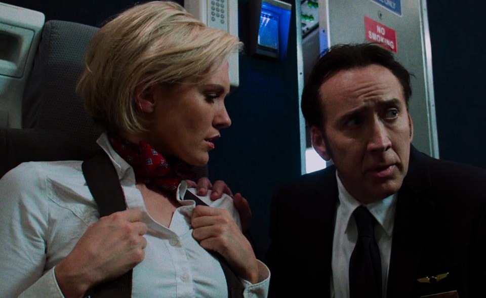 Nicky Whelan i Nicolas Cage w filmie