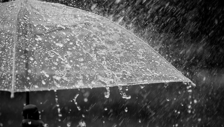 Időjárás: Pusztító szélvihar tombol, kilenc vármegyére másodfokú riasztást adtak ki - a hidegfront nem akar távozni