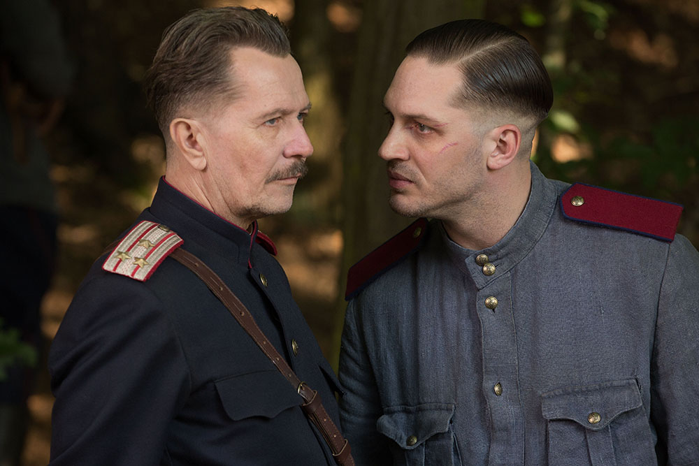 Gary Oldman i Tom Hardy w filmie