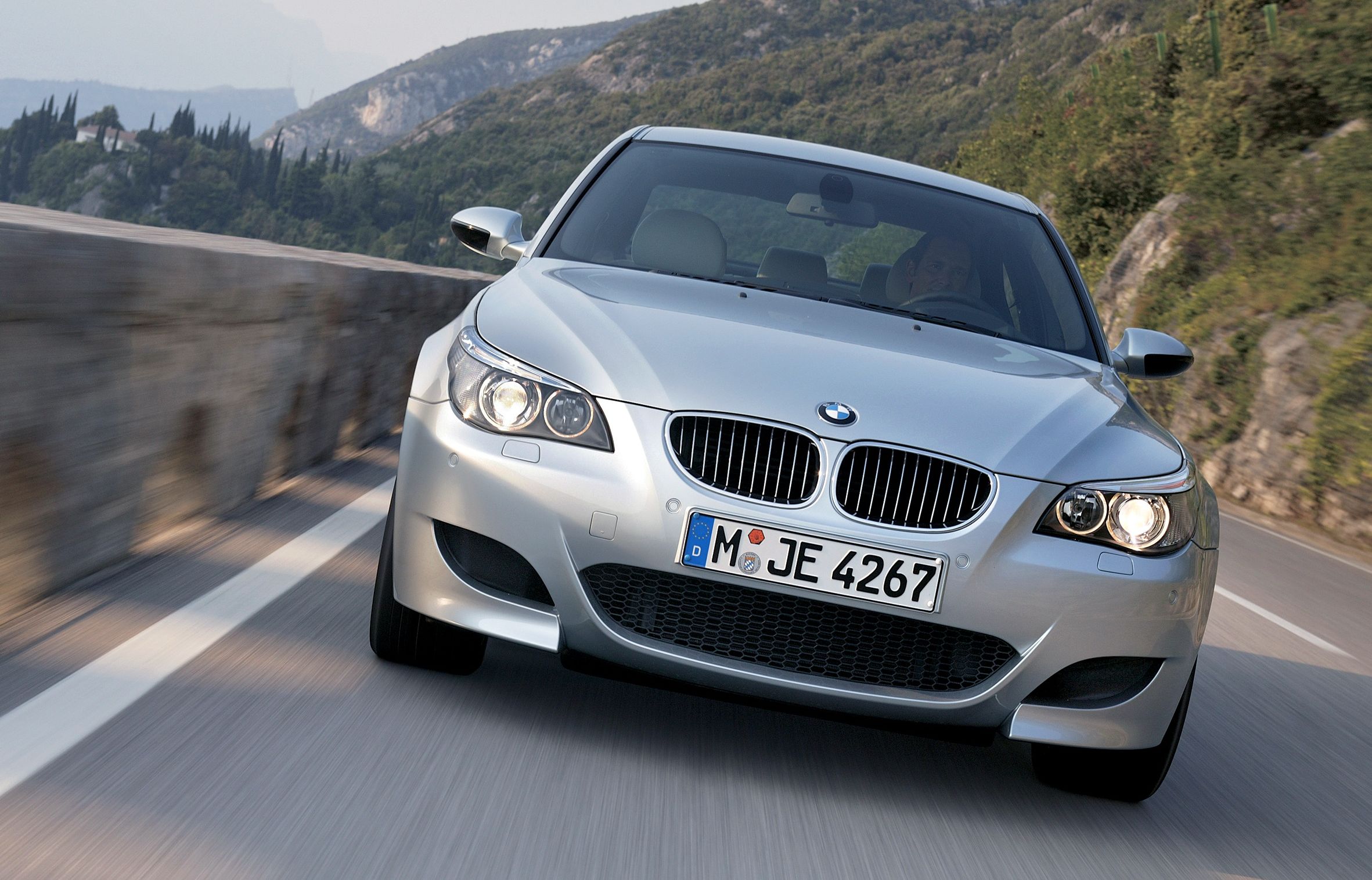 BMW M5 produkowane w latach 2004-2011
