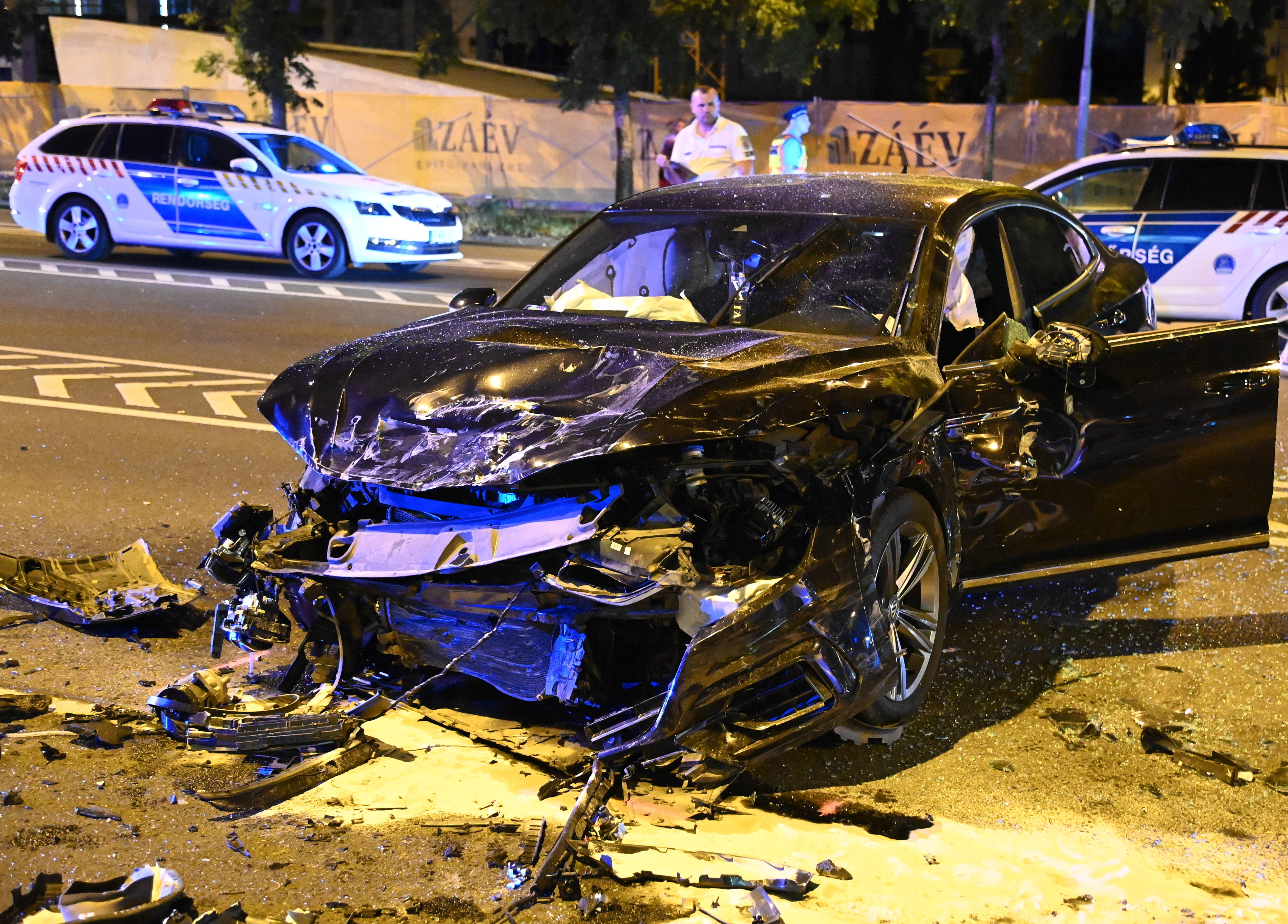 Ketten is meghaltak egy balesetben Budapesten - Blikk