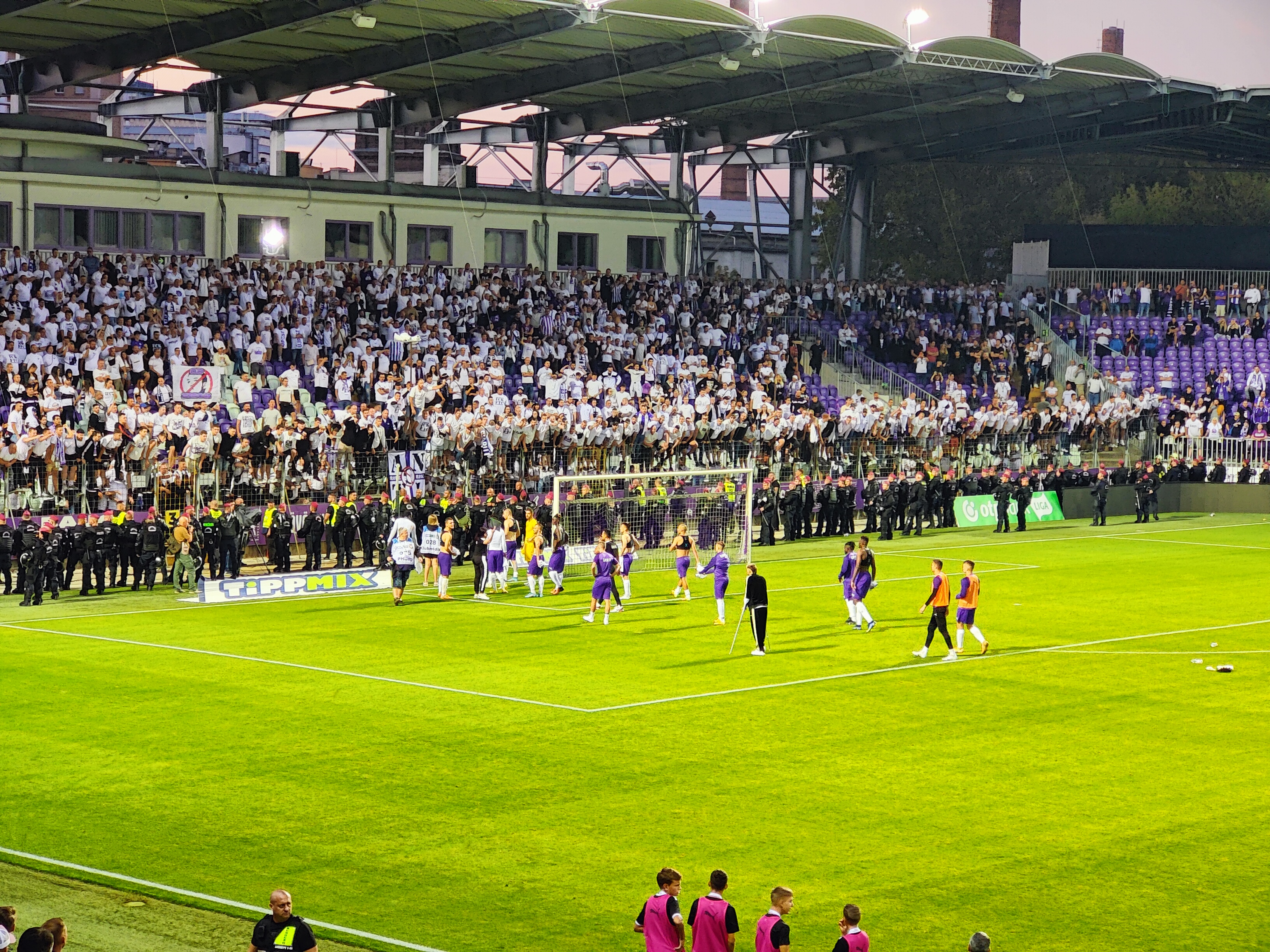Újpest FC - Ferencvárosi TC 2 : 1, 2014.09.21. (képek, adatok
