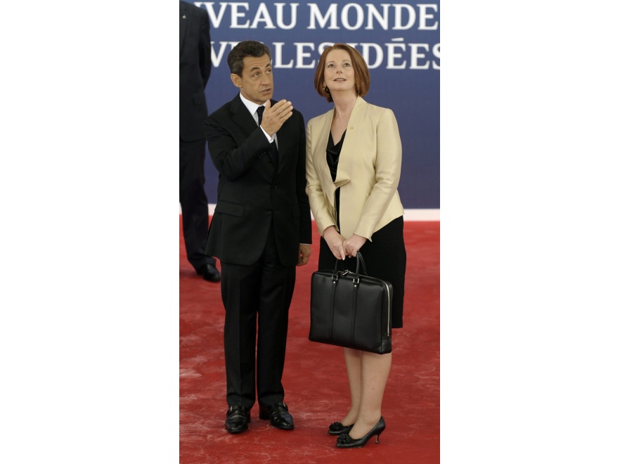 Julia Gillard - premier Australii - i prezydent Nicolas Sarkozy na szczycie G20 we Francji.