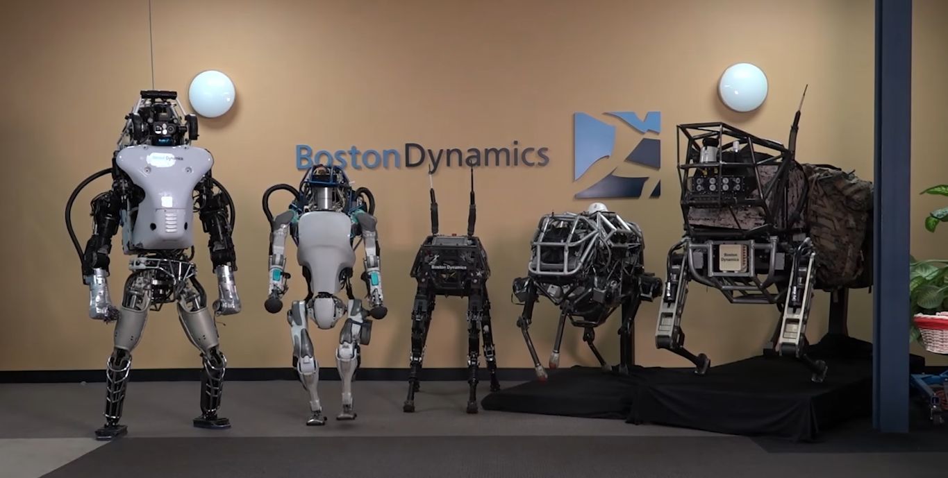 Boston Dynamics má ďalšieho robota. Pohybuje sa na dvoch kolesách a skáče