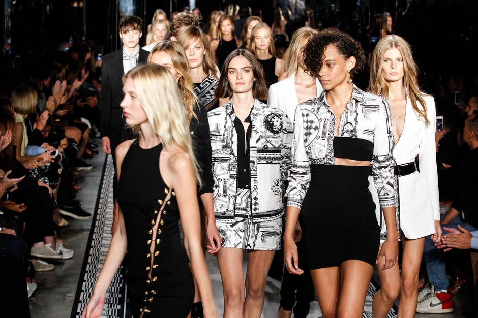 Pokaz Versace Versus, wrzesień 2014 / fot. Getty Images