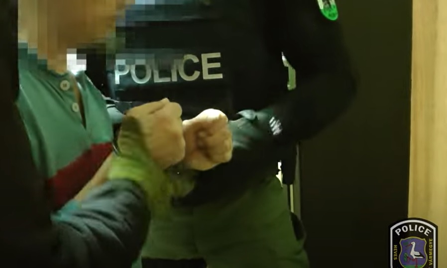 Sokkoló: fiatal fiúknak fizetett a szexért ez a két egri férfi, felvételeket is készítettek az együttlétekről