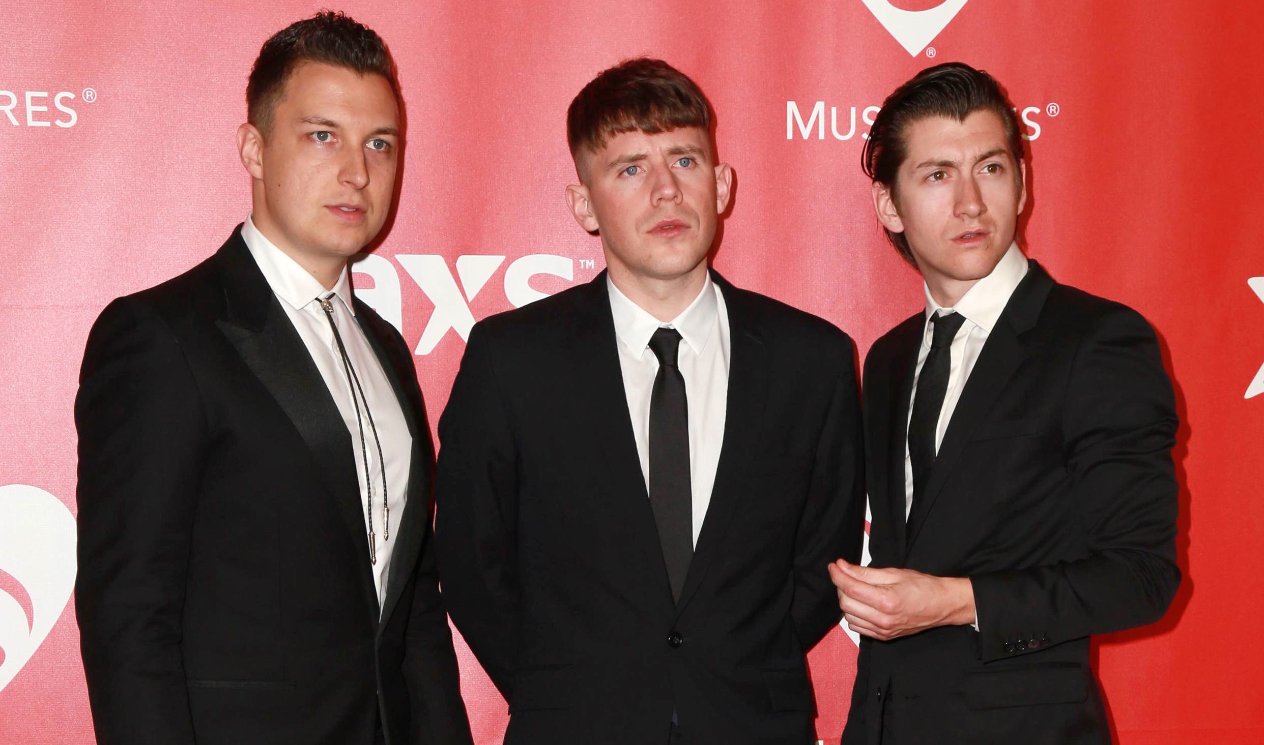 14. Jamie Cook (na zdjęciu z Matte Heldersem oraz Aleksem Turnerem) i Katie Downes – 13 mln funtów