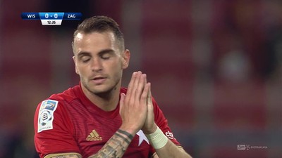 Wisła K. - Zagłębie (0:0): Imaz nie dostrzegł wychodzącego Arsenicia, który wychodził sam na sam. Wisła nie wykorzystuje świetnej okazji