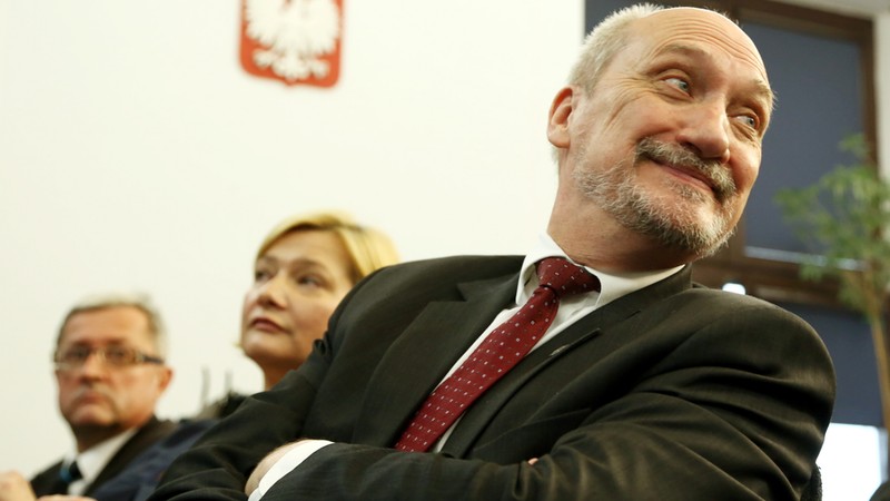 Antoni Macierewicz podczas dzisiejszej konferencji