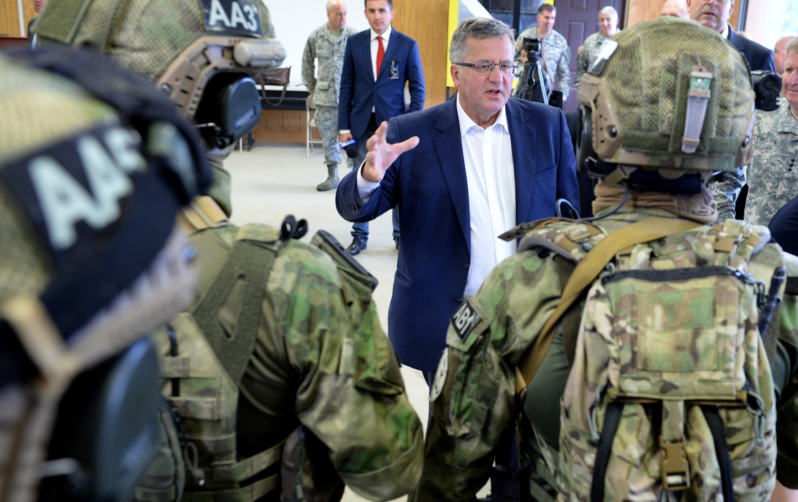 Prezydent Bronisław Komorowski podczas wizyty w bazie wojskowej Fort Bragg