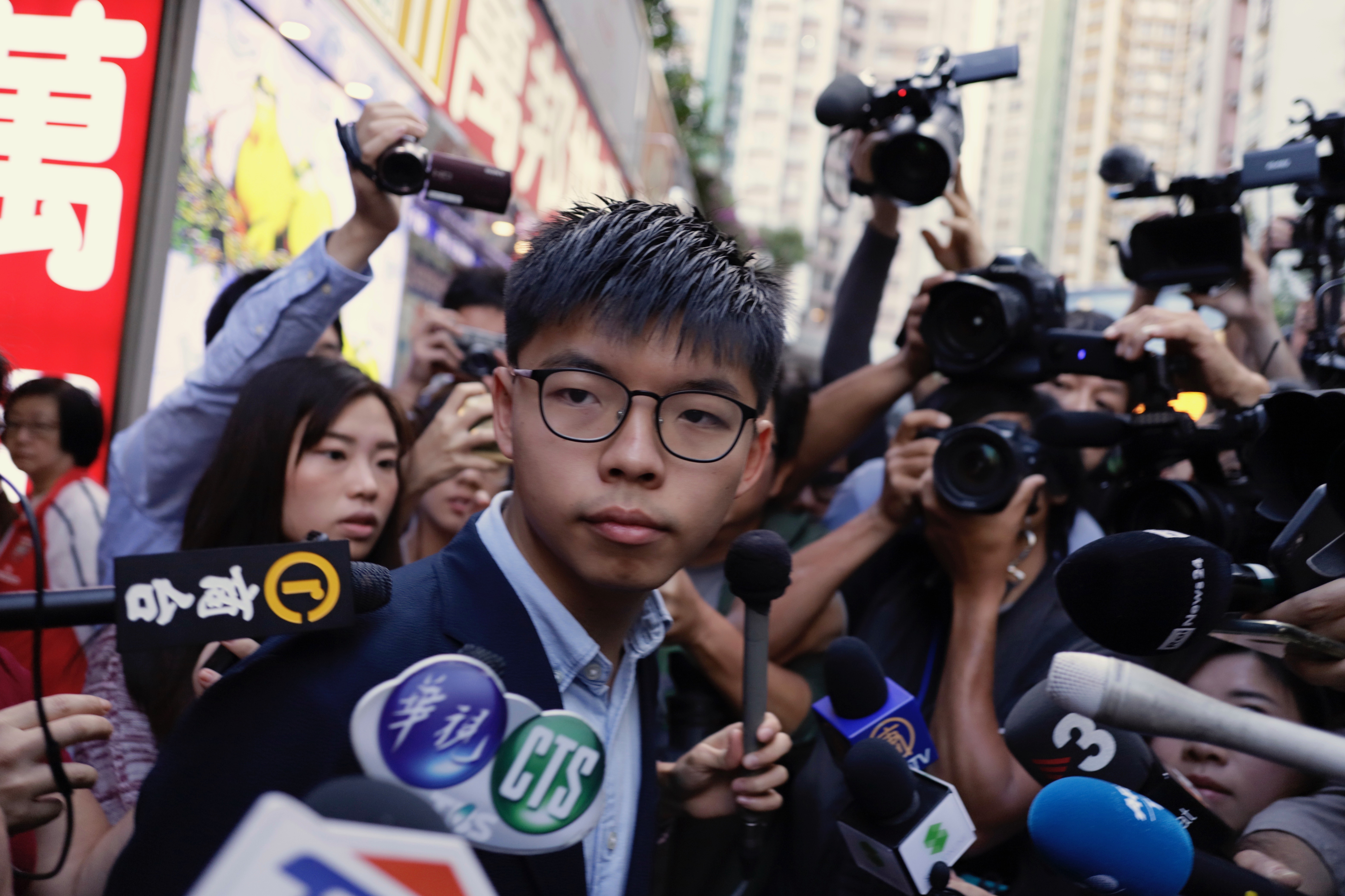 Joshua Wong podczas spotkania z dziennikarzami, Hongkong, 21 listopada 2019 r.