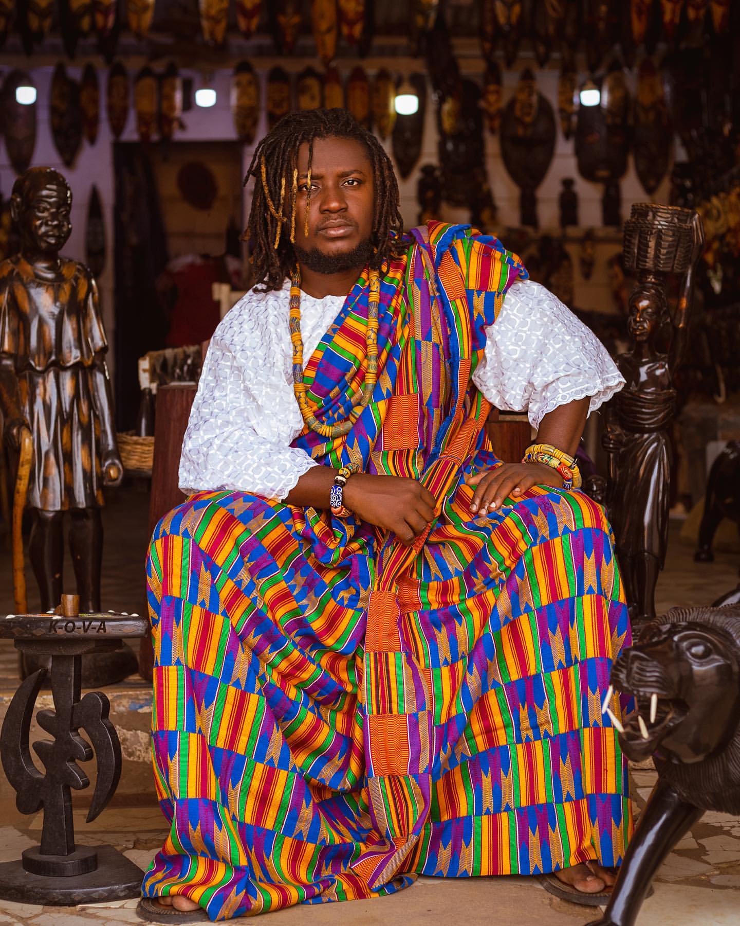 Megborna makes Grammy worthy music to address how 'Ghana make basaa' (WATCH)