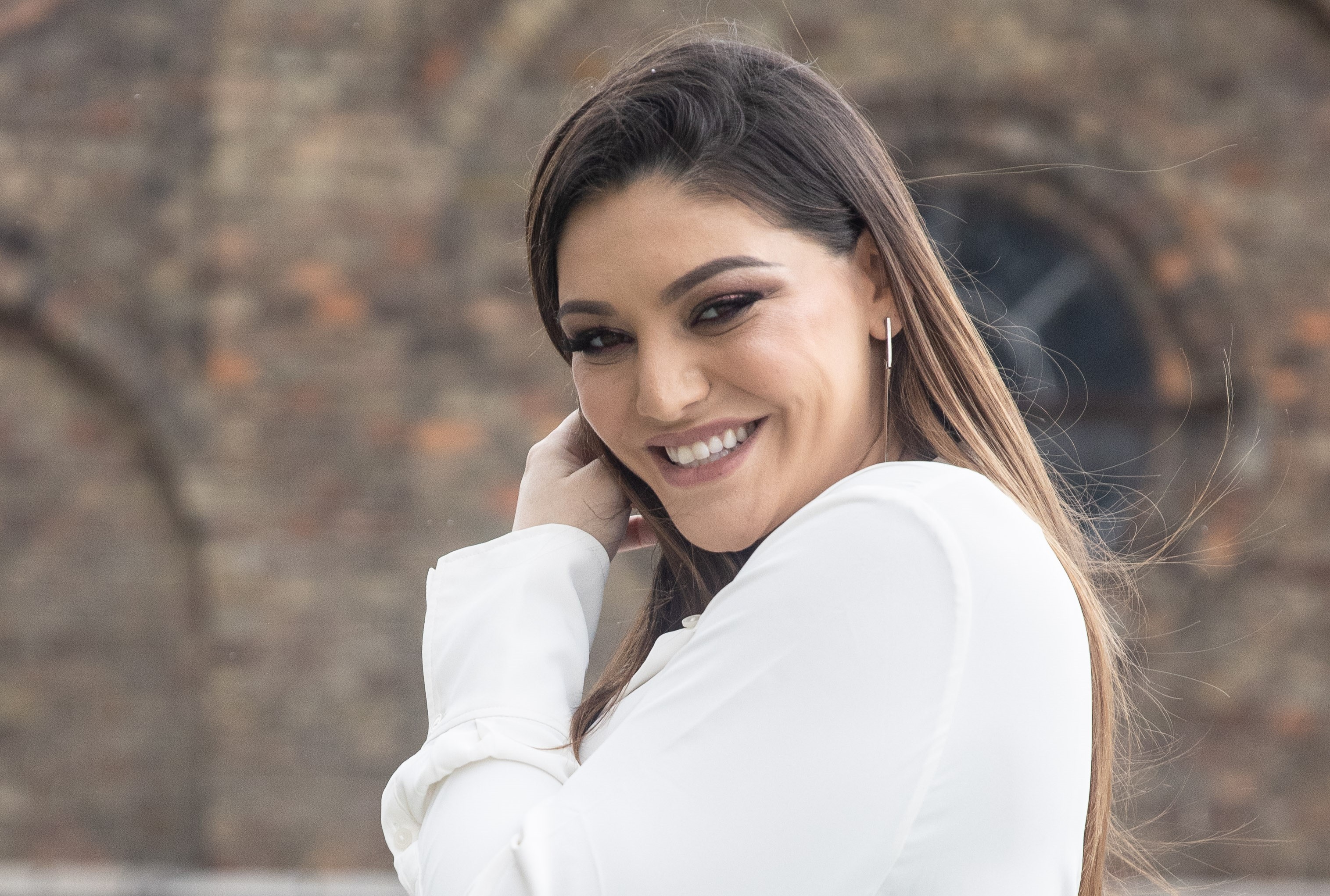 Kulcsár Edina cuki videót osztott meg a kisbabájáról: így rugdalózik édesanyja ölében a kis Amara