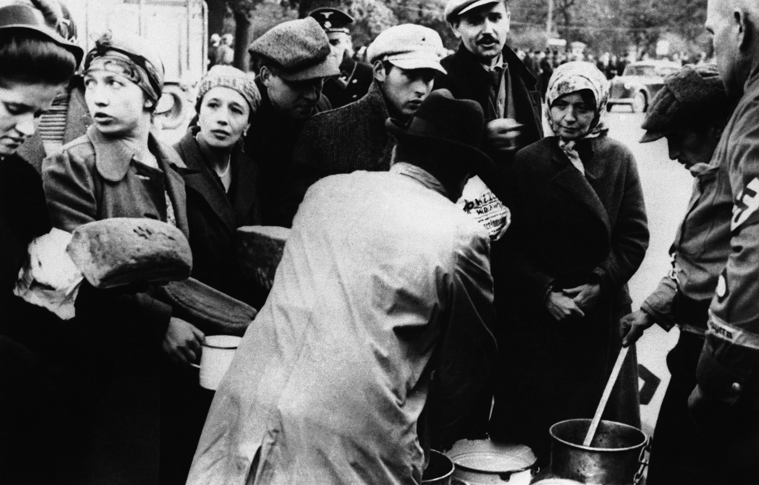 Upadek Warszawy we wrześniu 1939 roku. ARCHIWALNE ZDJĘCIA