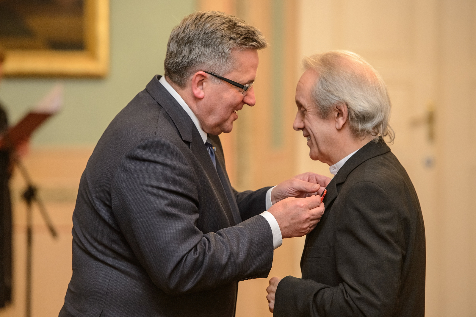 Budka Suflera oficjalnie powstała w 1974, kiedy ukazało się pierwsze radiowe nagranie zespołu