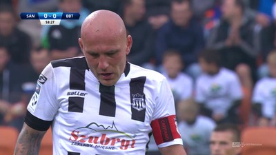 Sandecja - Bruk-Bet (0:0): Do trzech razy sztuka? Nie w przypadku Trochima - strzał napastnika broni Mucha