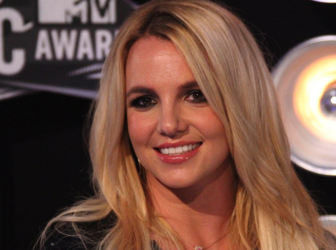 9. Britney Spears – 200 milionów dolarów