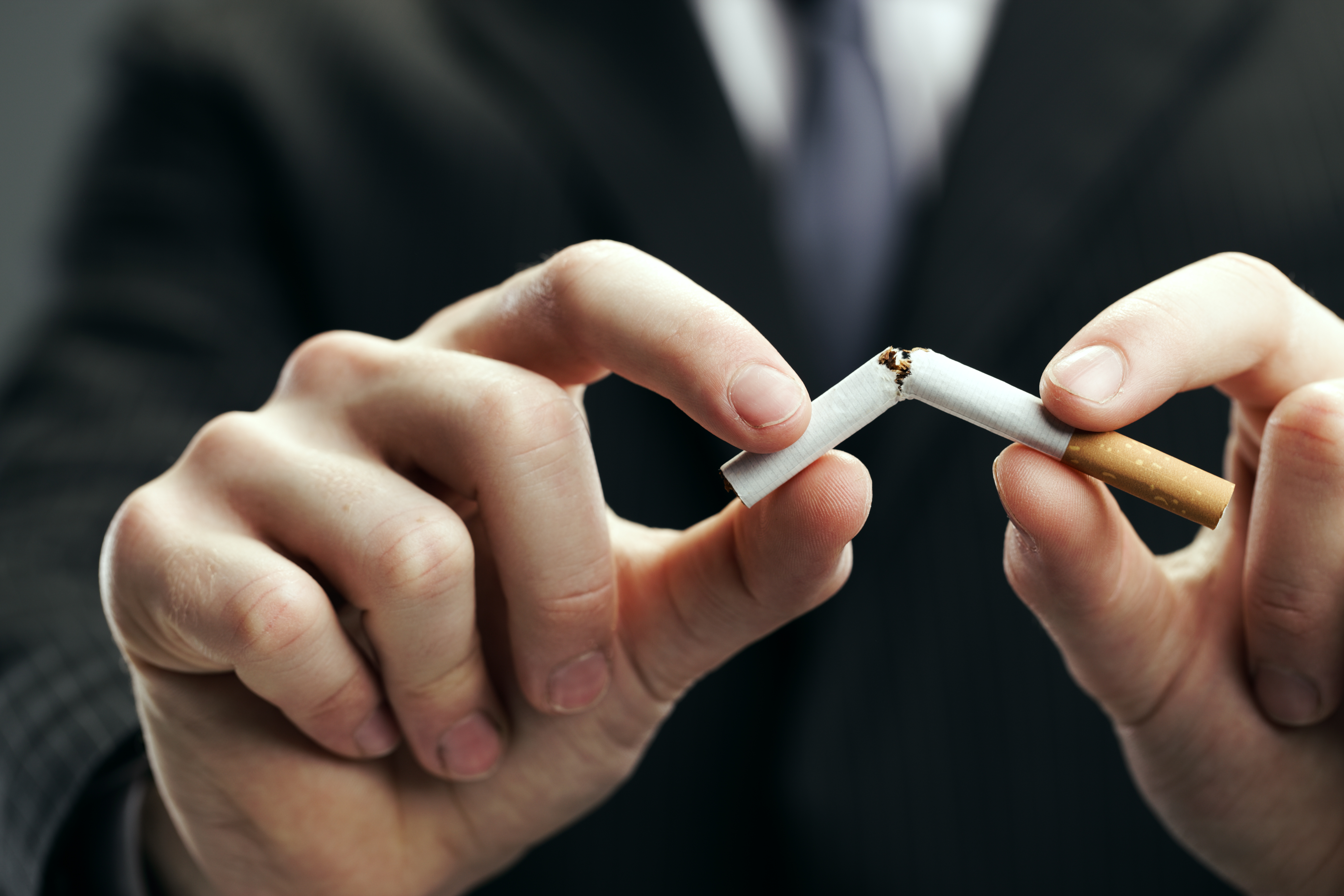 Dohányzás járvány idején: a koronavírus lesz a cigarettázás halála?