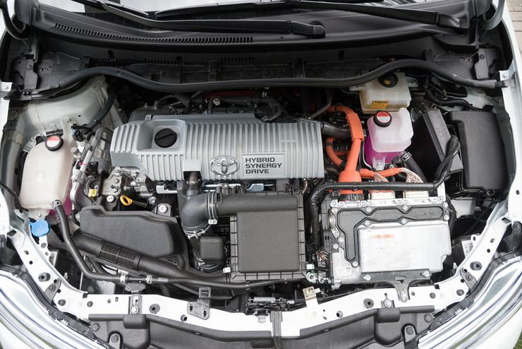 Toyota Auris 1.8 Hybrid Comfort czy jazda hybrydą