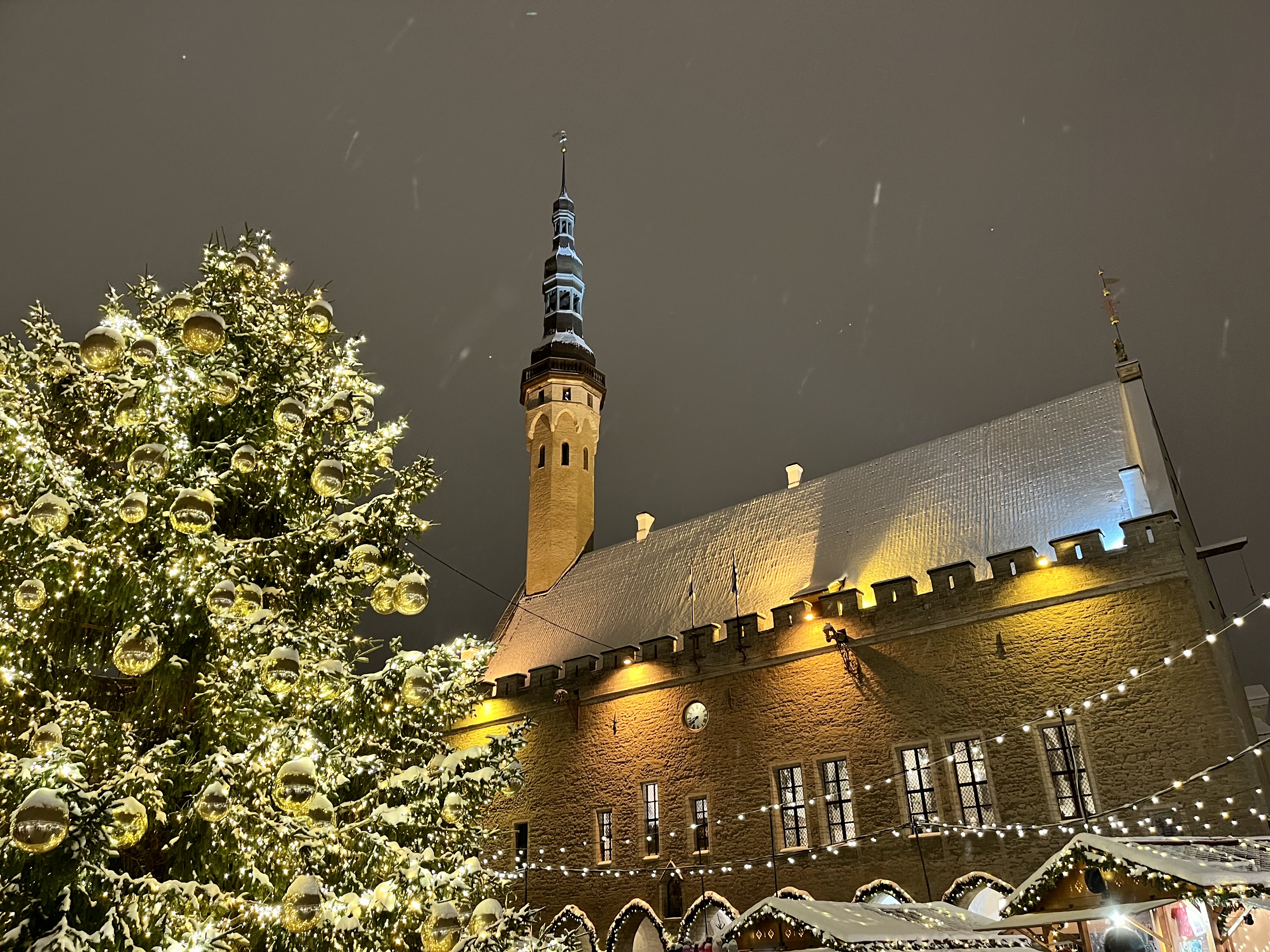 Jarmark bożonarodzeniowy w Tallinie