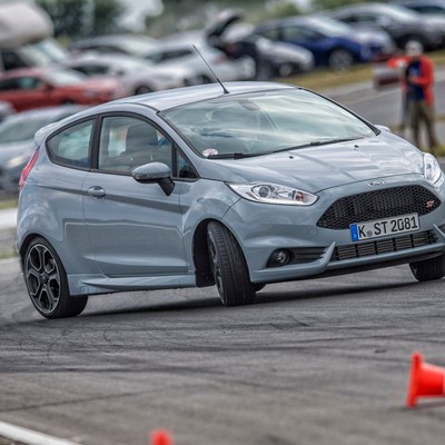 Ford Fiesta ST200 - jeszcze więcej zabawy