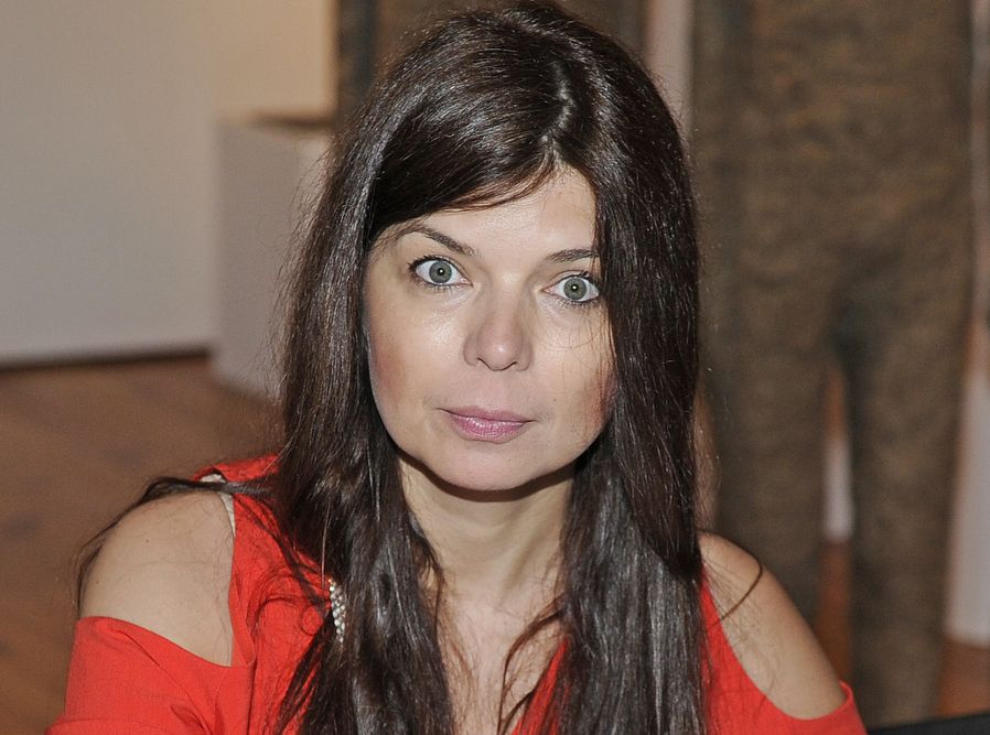 Stylistka Dorota Wróblewska jest zaś zniesmaczona tym, jak Rafalala się zachowuje. Jej zdaniem bowiem, nic nie usprawiedliwia stosowania przemocy fizycznej: