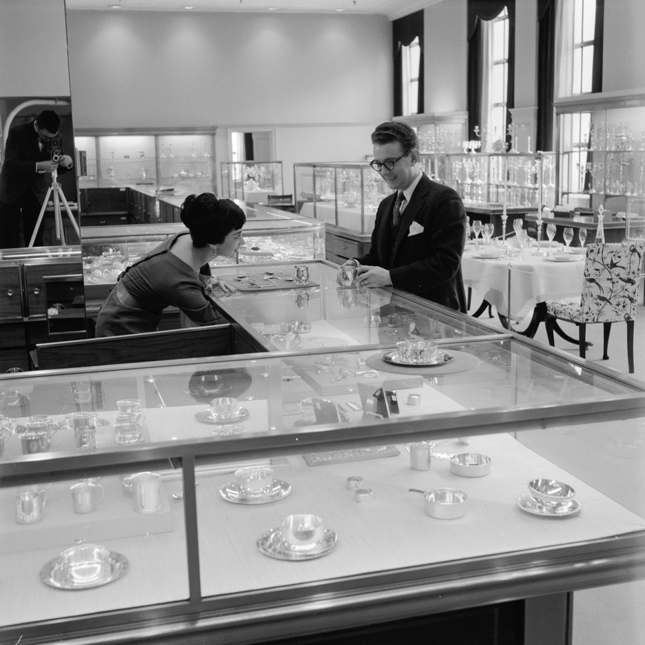 Sklep Tiffany&Co w Nowym Jorku, 1955 rok / Getty images