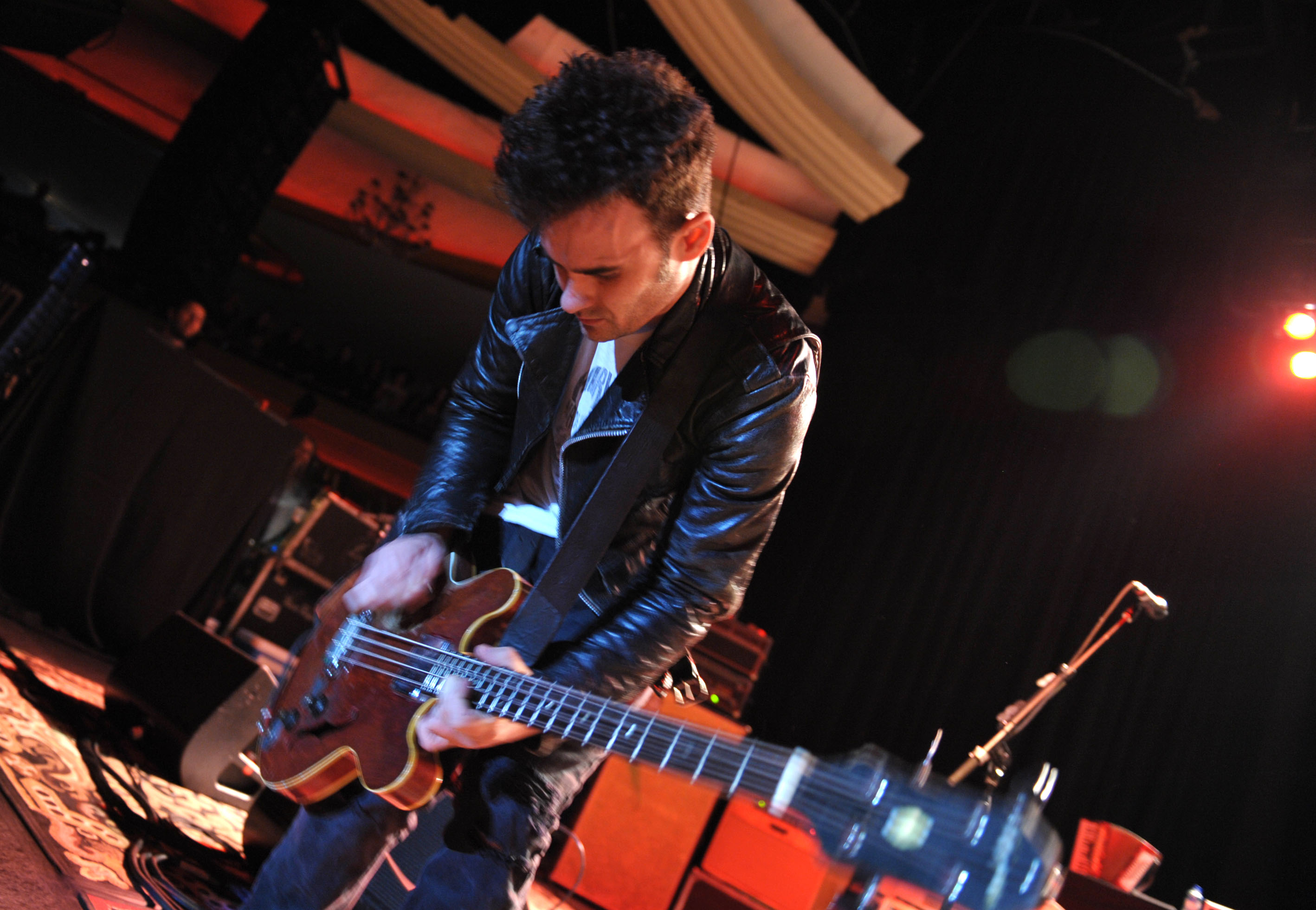 Z długo oczekiwanym nowym zestawem nagrań wraca grupa Black Rebel Motorcycle Club