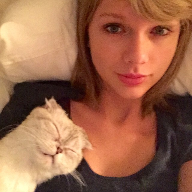 10. Taylor Swift – 2,2 miliona polubień