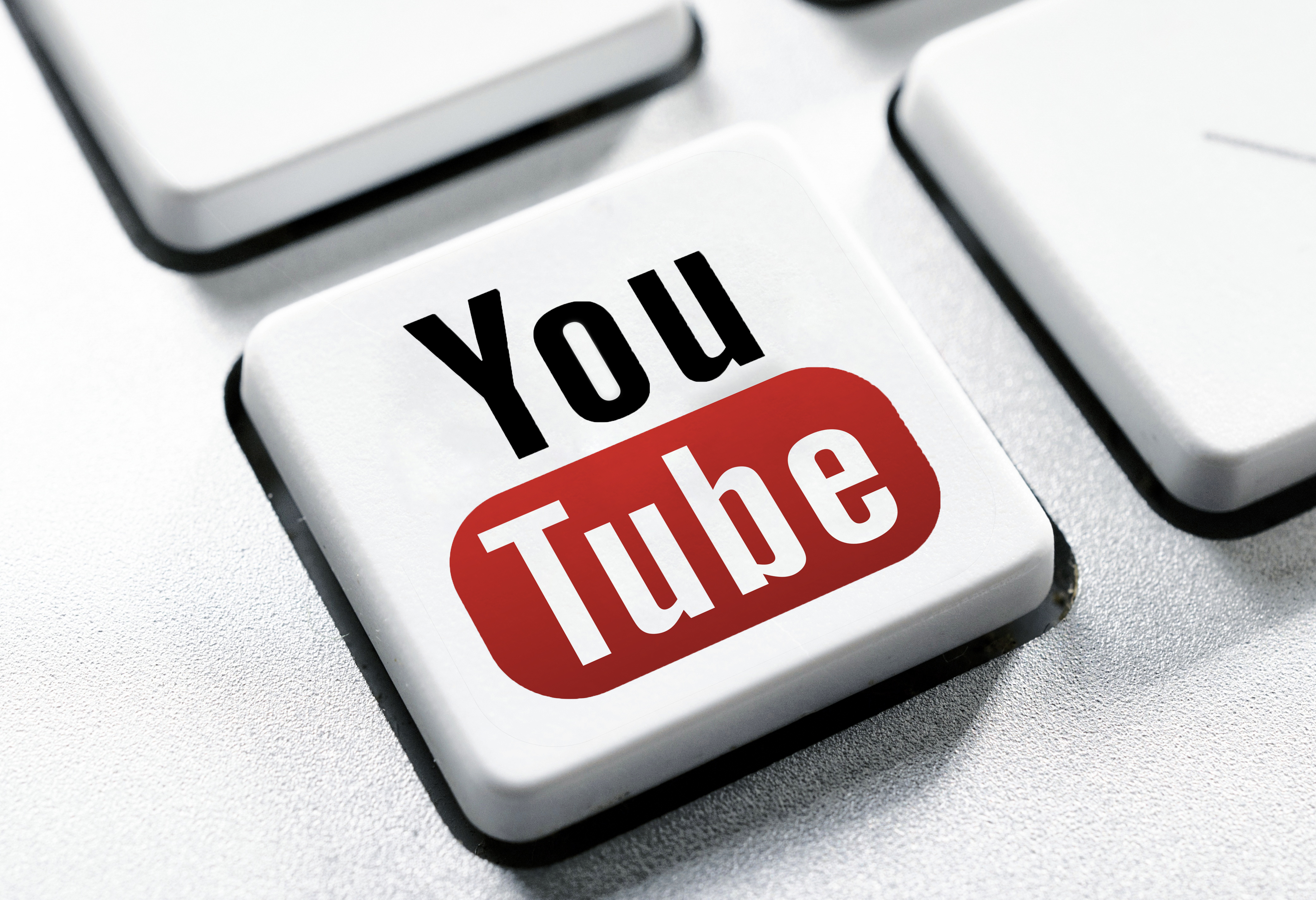 Ideje hozzászokni: a YouTube egyre durvábban bünteti azokat, akik hirdetésblokkolót használnak