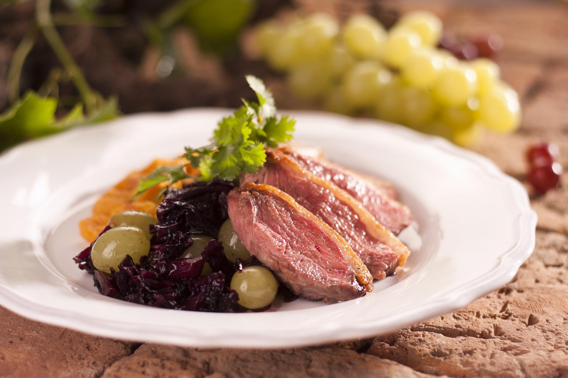 Egy recept az ünnepi asztalra: libamell kadarkamártásban – recept