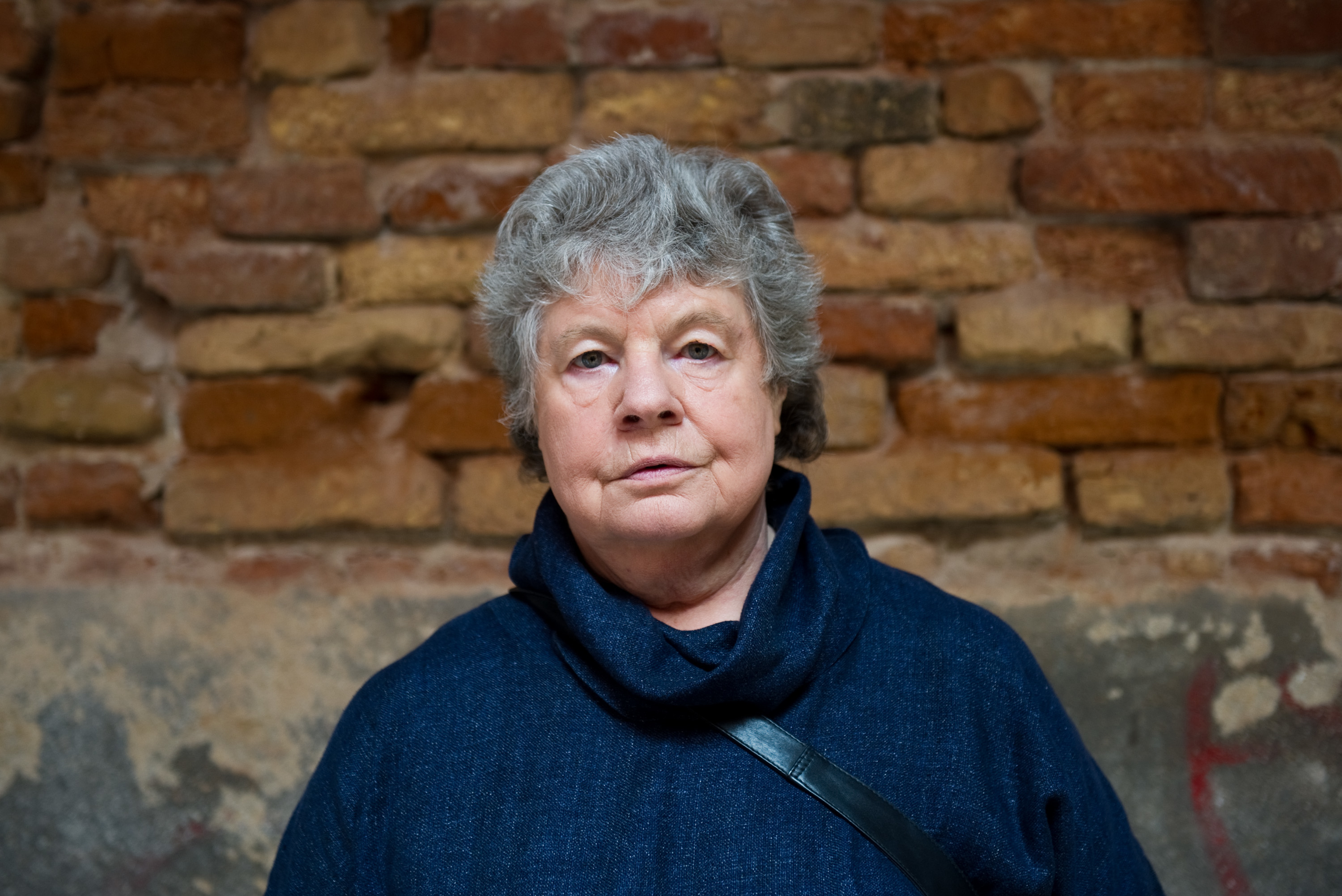 Meghalt a népszerű bestseller írónő